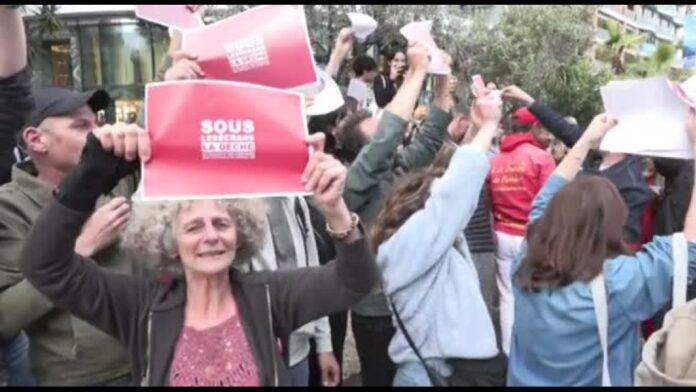 proteste-in-apertura-del-festival-di-cannes,-in-attesa-del-#metoo-francese