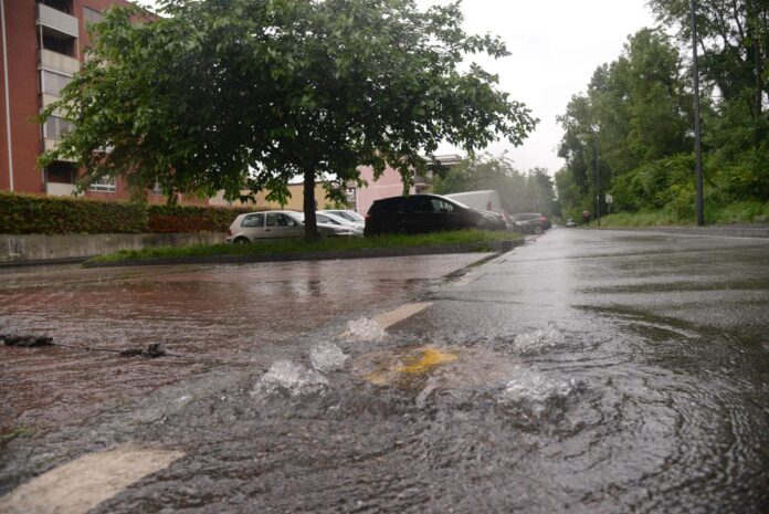 meteo,-pioggia-anche-oggi:-allerta-rossa-in-veneto